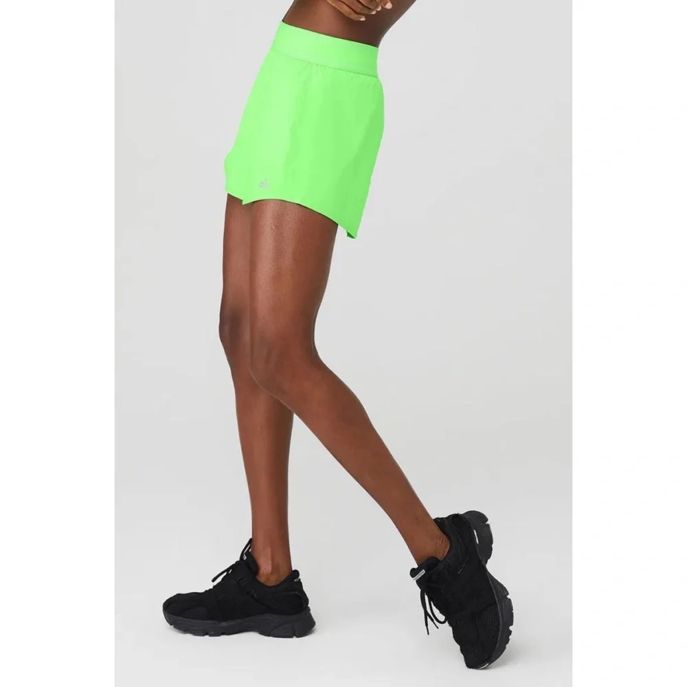Alo Yoga Match Point Tennis Skirt Green Glow XS